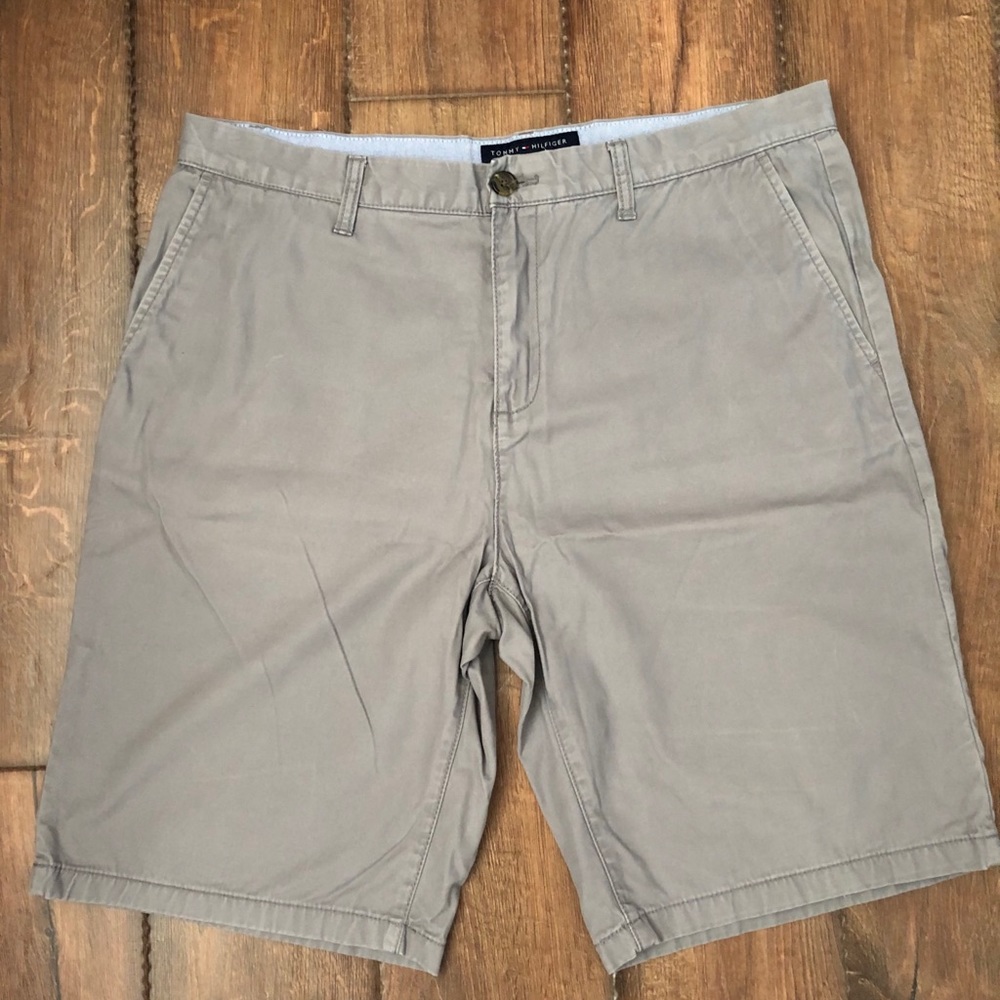 Tommy Hilfiger Light Gray shorts